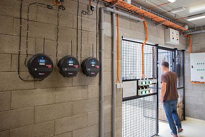 Smart RF energizers of electric fence energy DUO RF EDX150